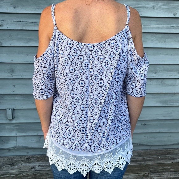 Skies Are Blue Anthropologie | Langlock Blouse Cold Shoulder Lace Croche… - Picture 4 of 10